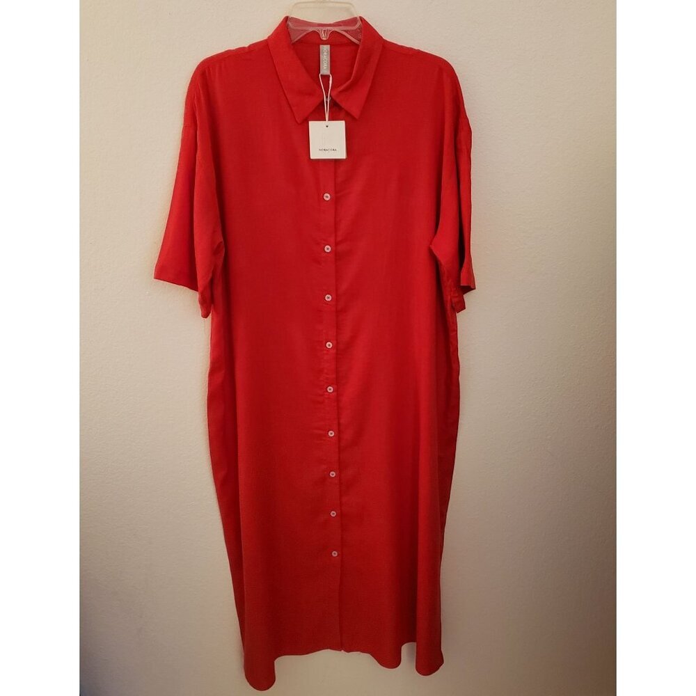 Red Maxi Dress with Notched Collar and Short Sleeves